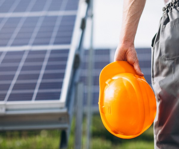 Energia solar: vantagens e desvantagens que você precisa saber para fazer uma boa escolha